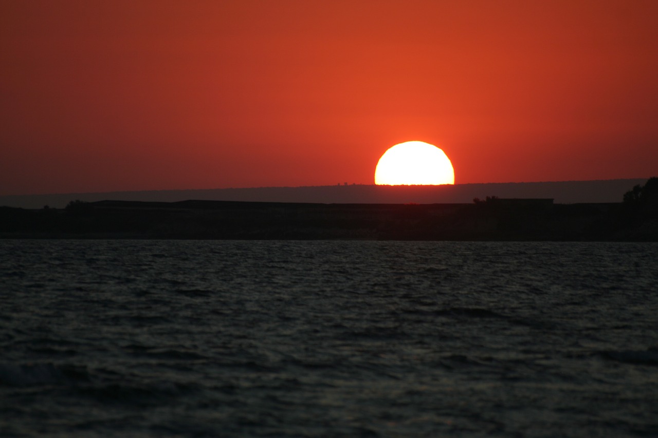 sunset sea horizon free photo