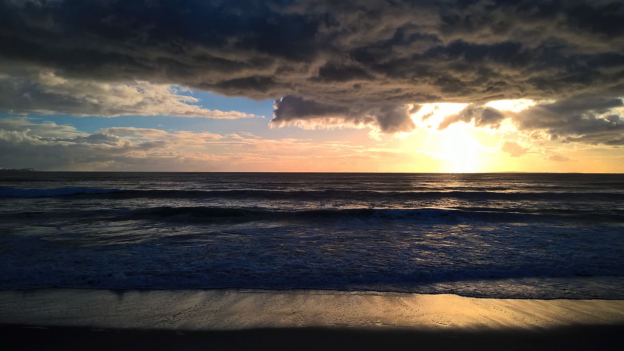 sunset abendstimmung clouds free photo