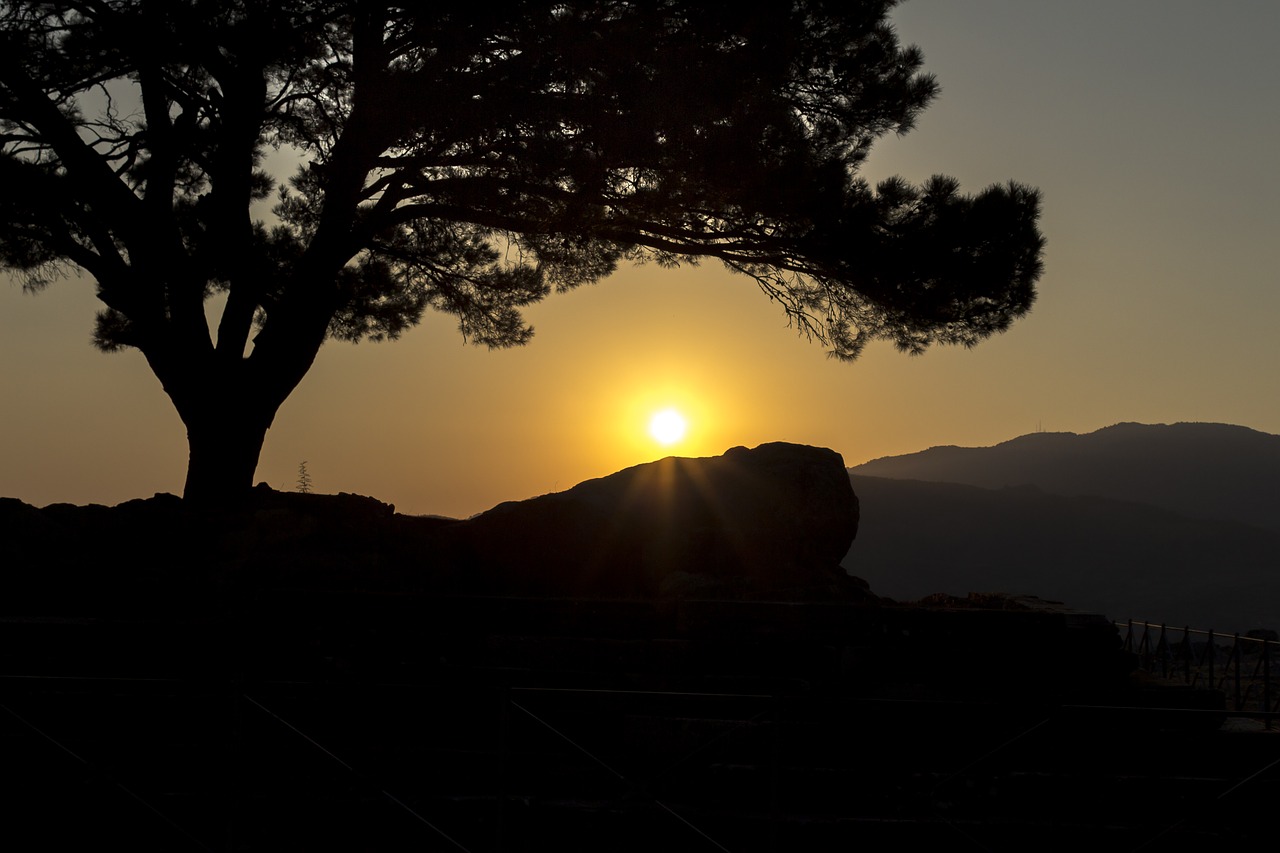sunset taylor mountain free photo