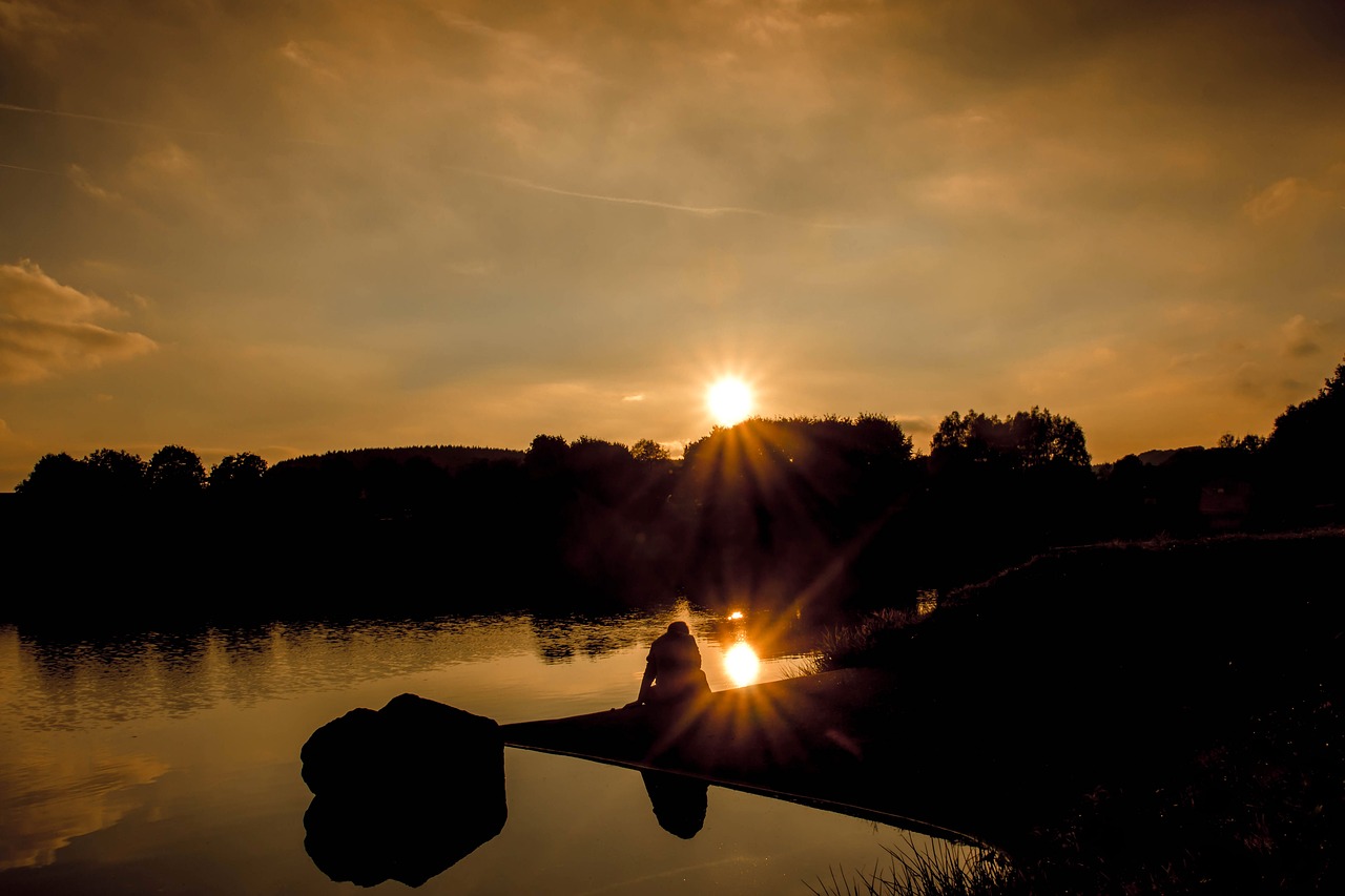 sunset sun rays free photo