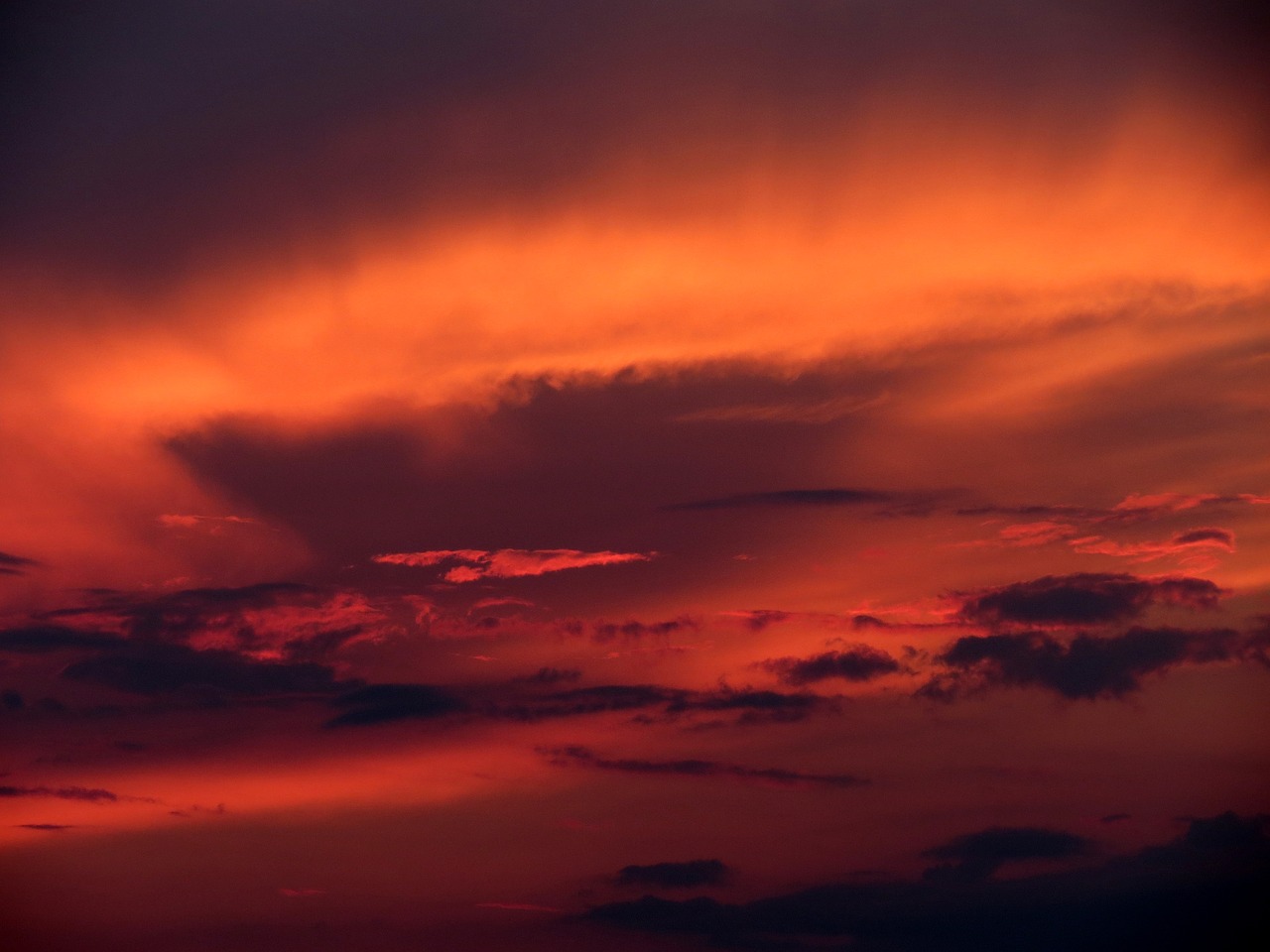 sunset wolkenspiel clouds free photo