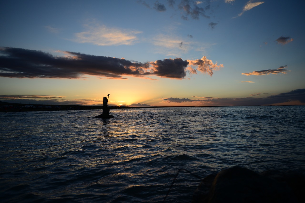 sunset qinghai lake light free photo