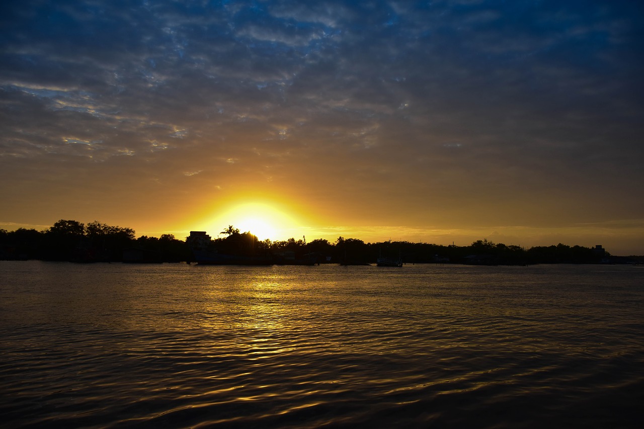 sunset sun cloud free photo