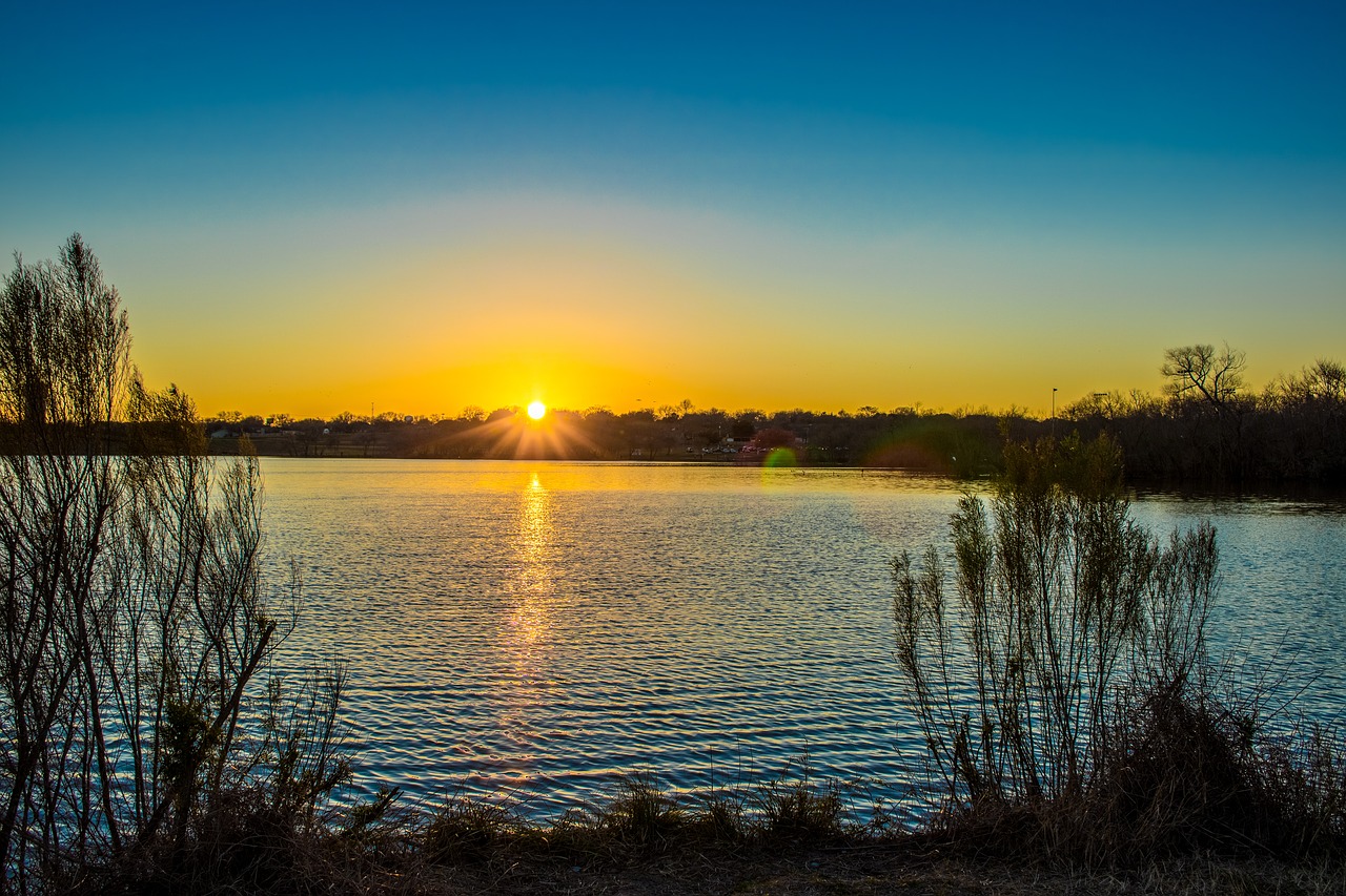 sunset lake park free photo