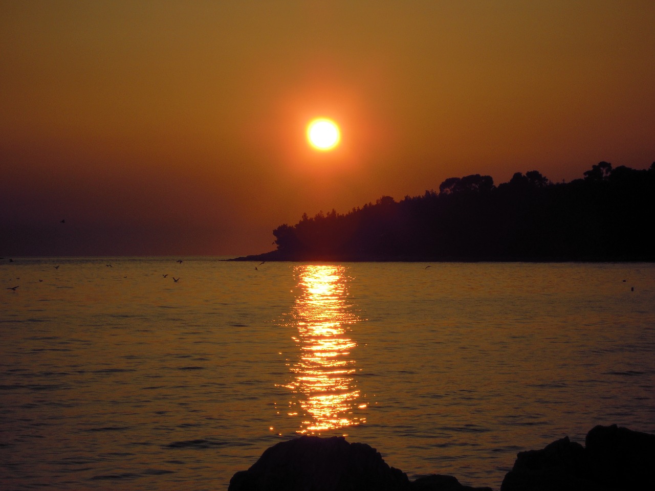 Жаркий вечер. Засветилось море вечер. Море вечером фото. Evening Sea.