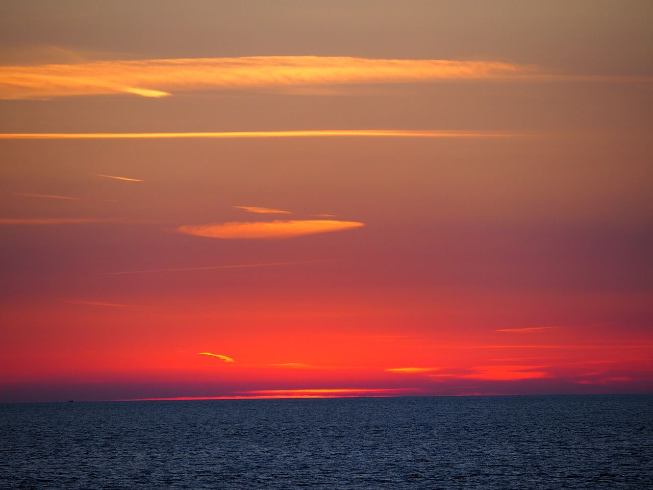 sunset holidays sea free photo
