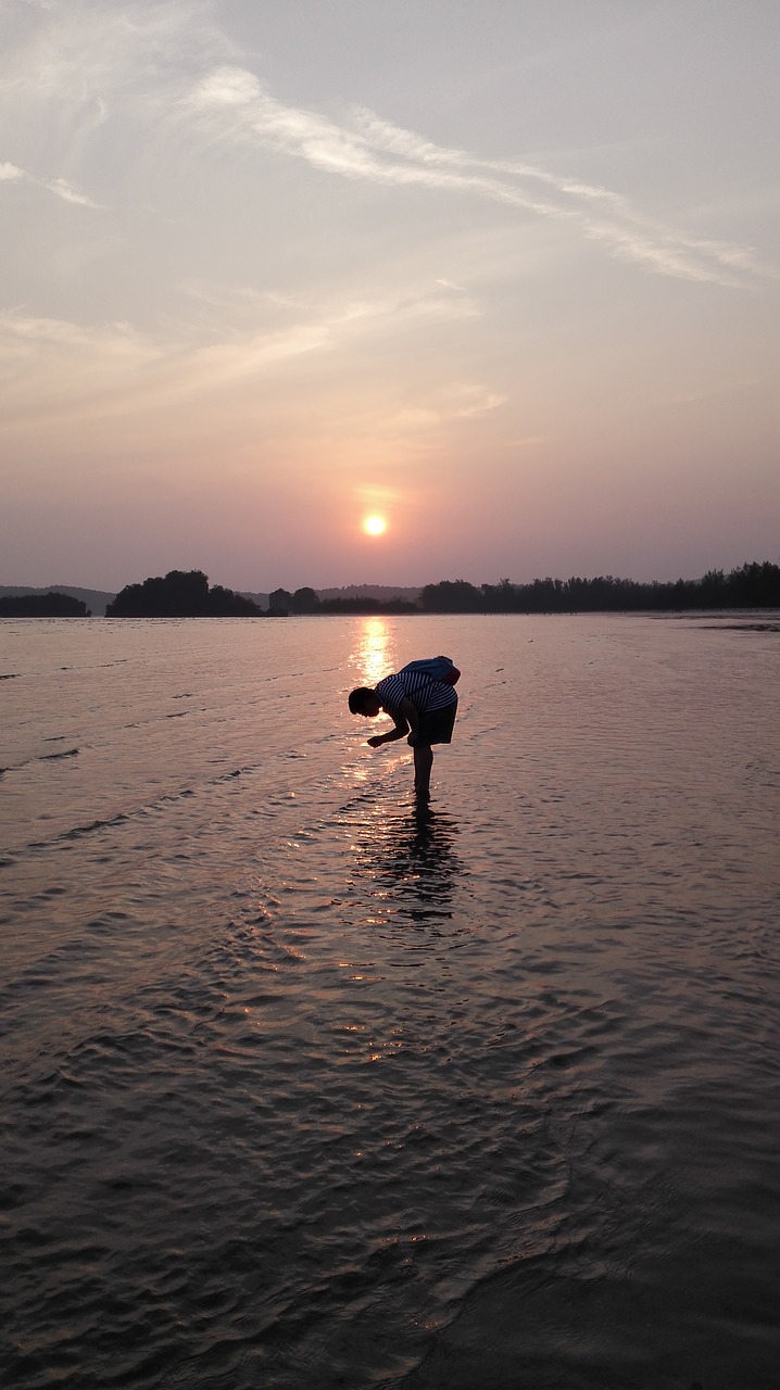 sunset the sea figure free photo