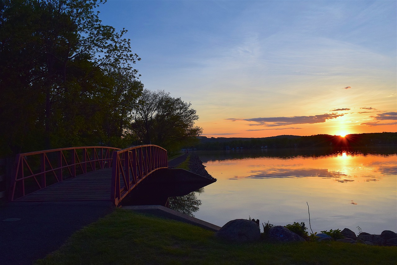 sunset lake bridge free photo