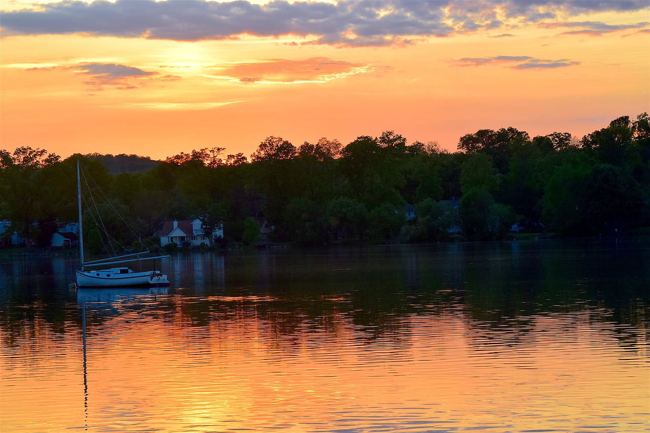 sunset lake boat free photo