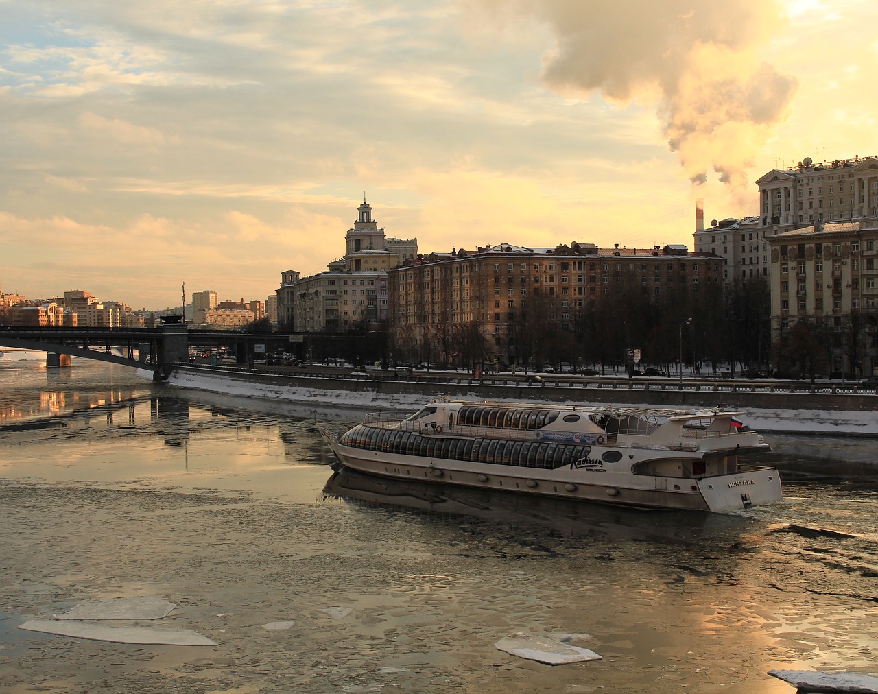sunset river moscow free photo