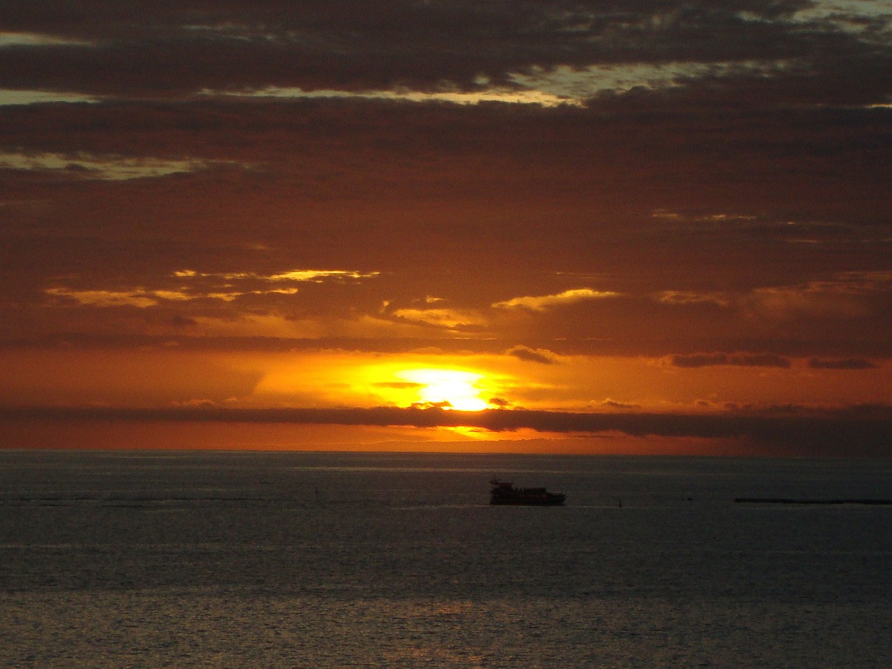 sunset by the sea boat trip free photo