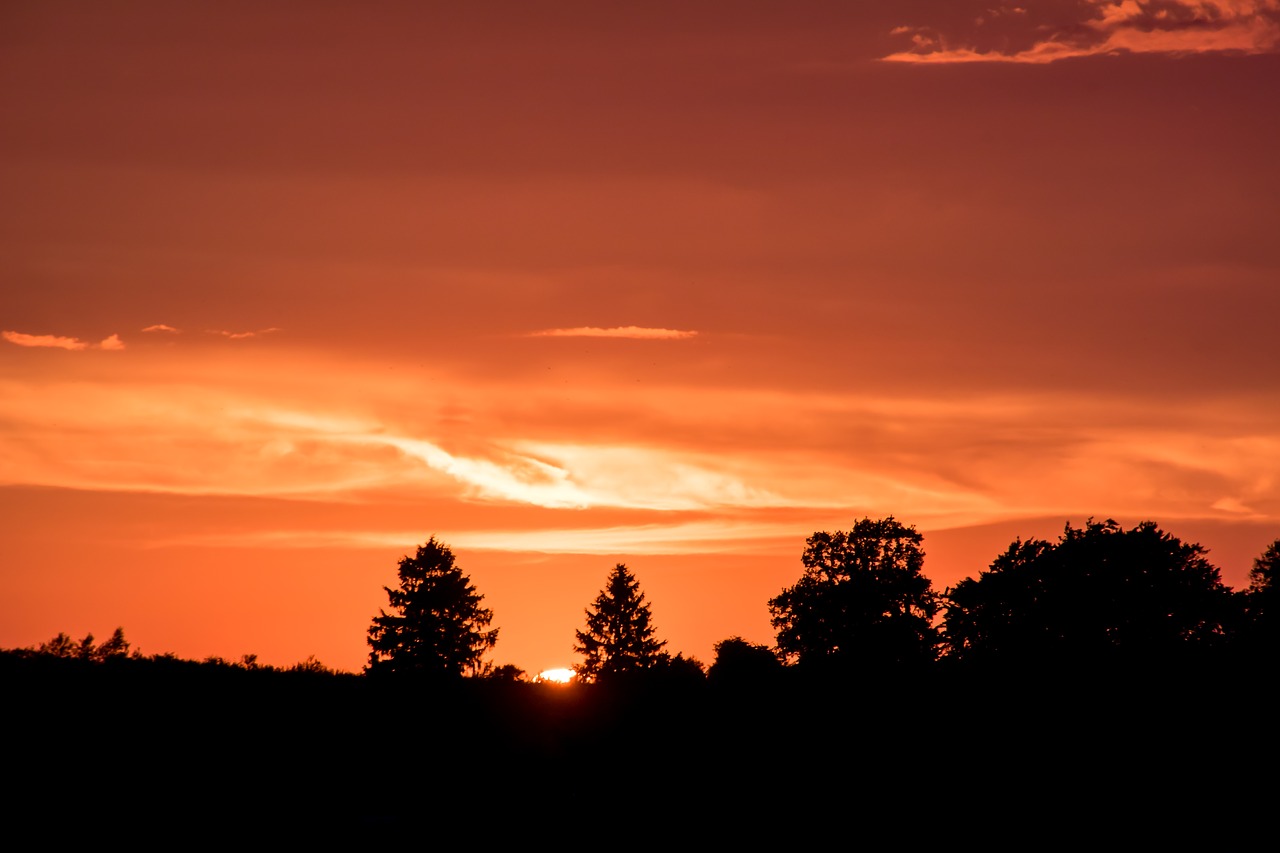 sunset setting sun evening sky free photo