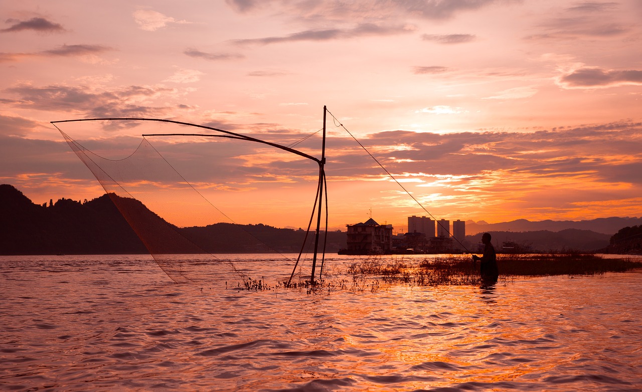 sunset fishermen yichang free photo