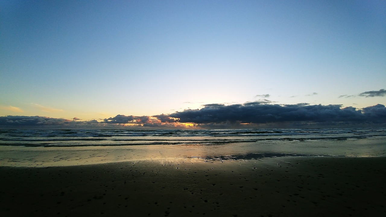 sunset oregon beach clouds free photo