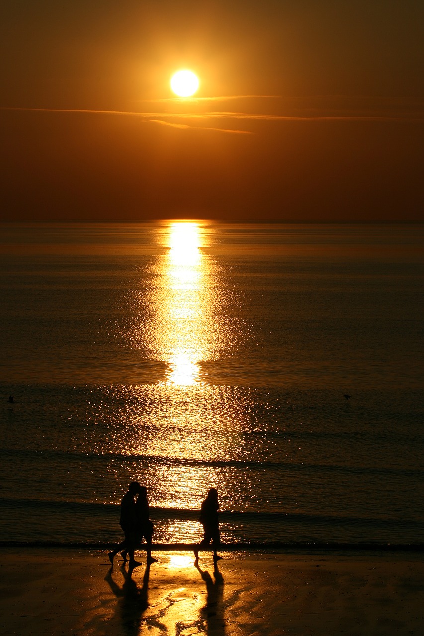 sunset walkers beach free photo