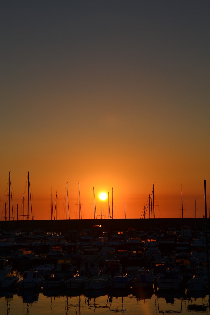 sunset coast boats free photo