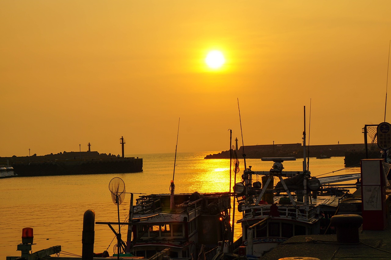 sunset pier sun free photo