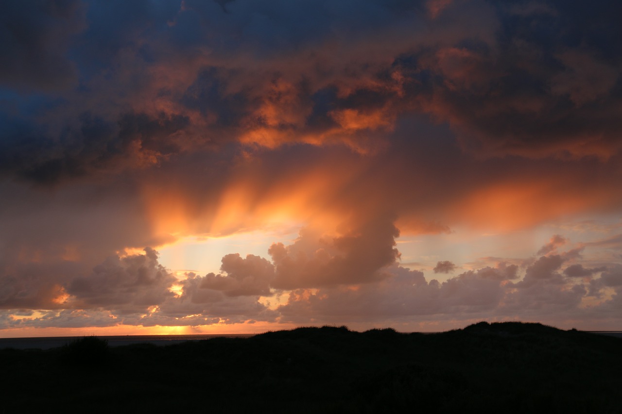 sunset abendstimmung clouds free photo