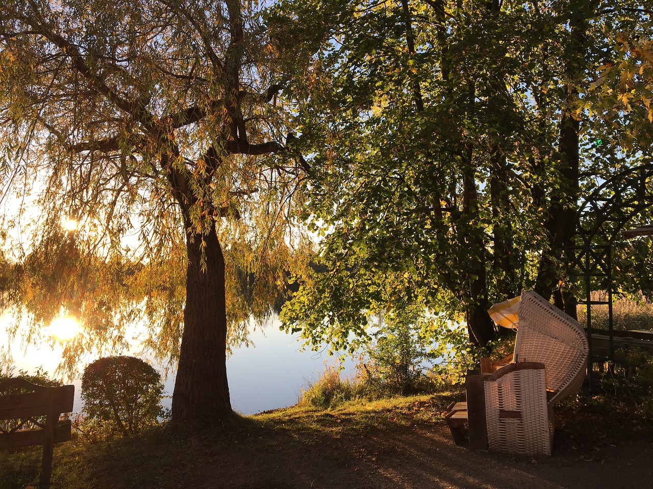 sunset  lake  abendstimmung free photo