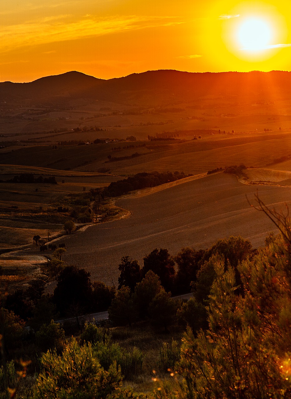 sunset  tuscany  landscape free photo