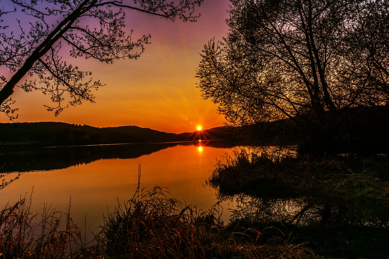 sunset  lake  abendstimmung free photo