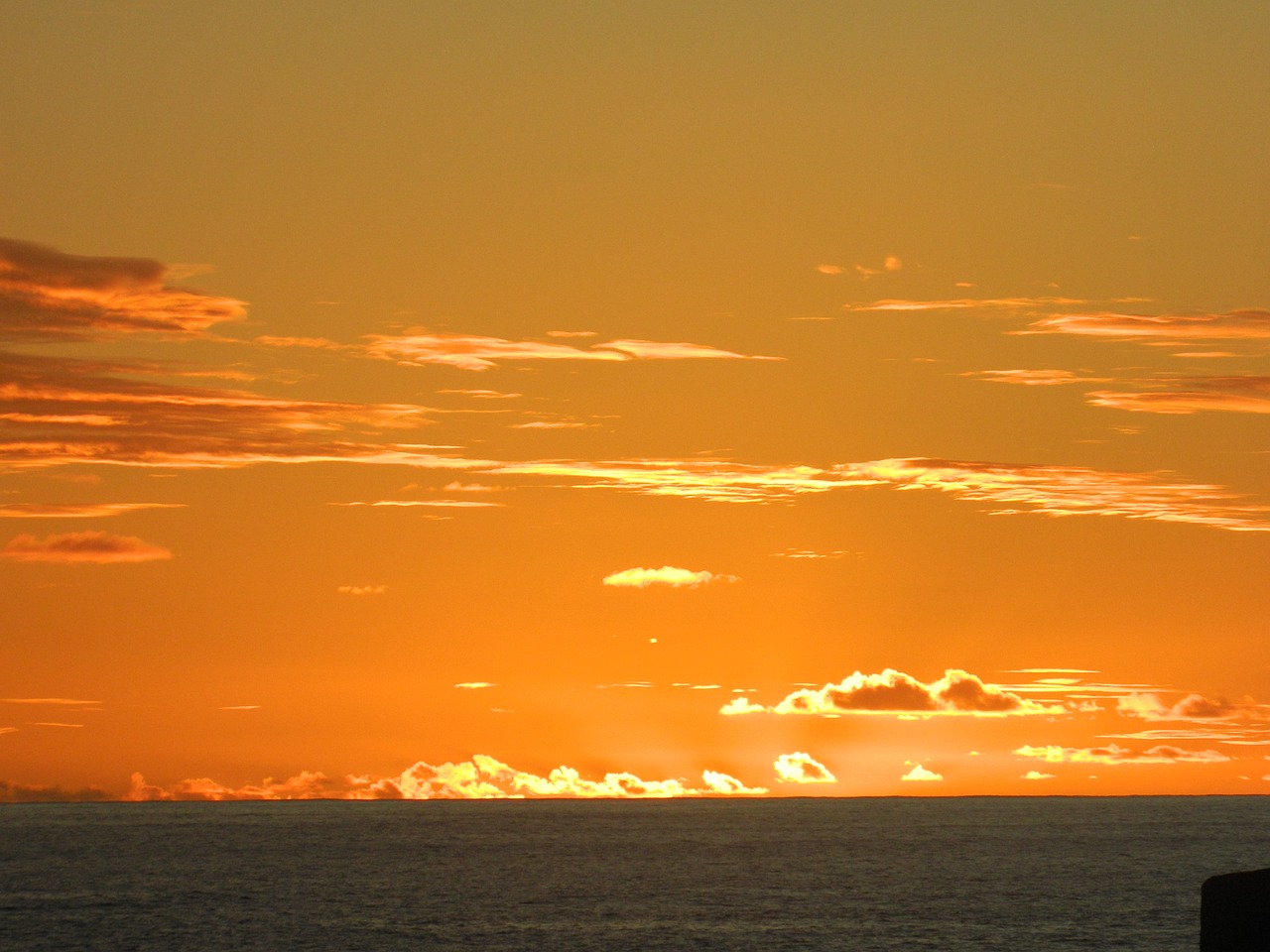 sunset  rapa nui  horizon free photo