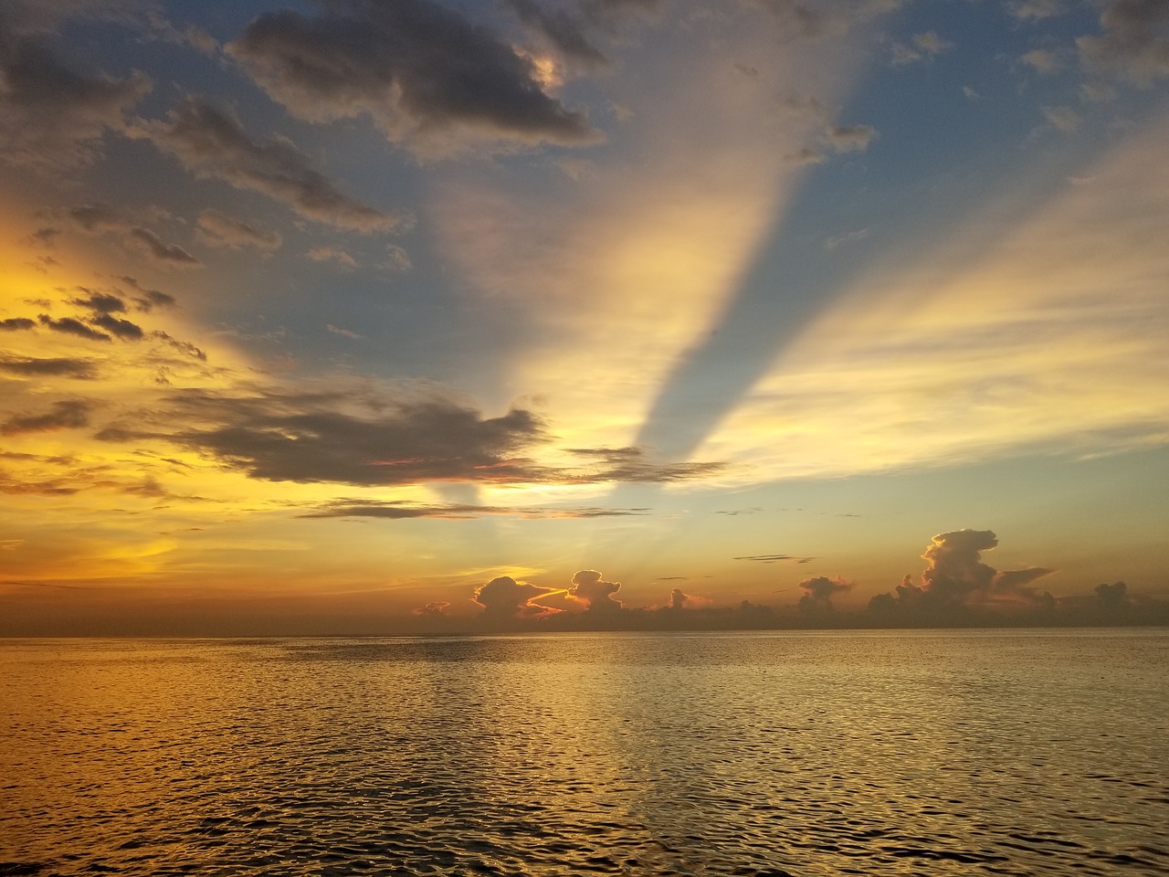 sunset  havana  cuba free photo