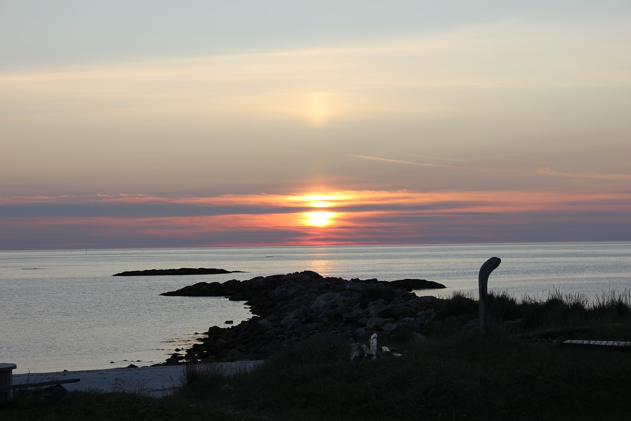 sunset  arctic circle  lofoten free photo