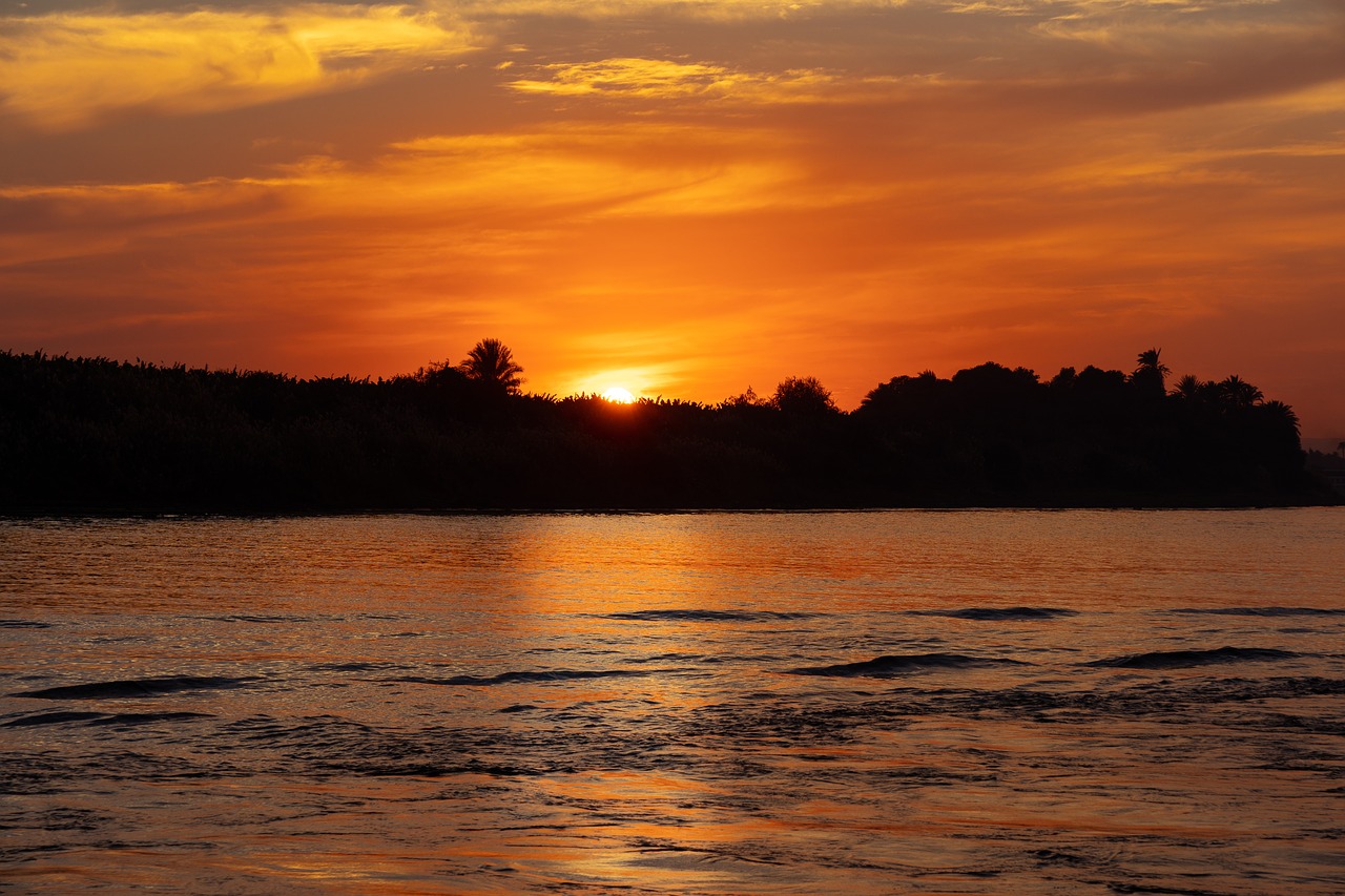 sunset  nile  water free photo