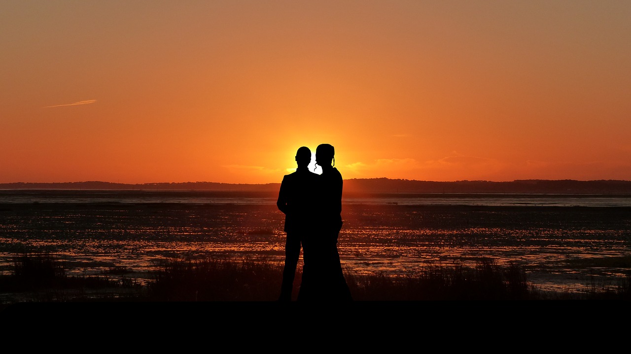 sunset  couple  mary free photo
