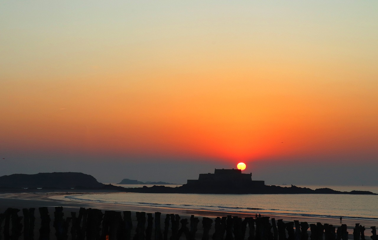 sunset  saint malo  brittany free photo