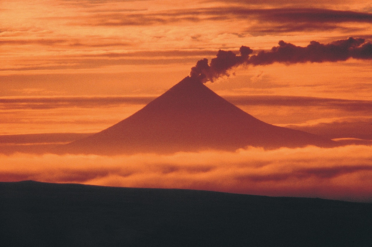 sunset mount shishaldin volcano free photo