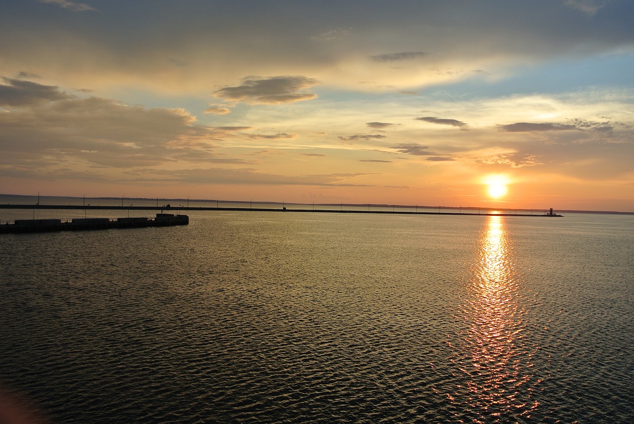 sunset river gorodets free photo