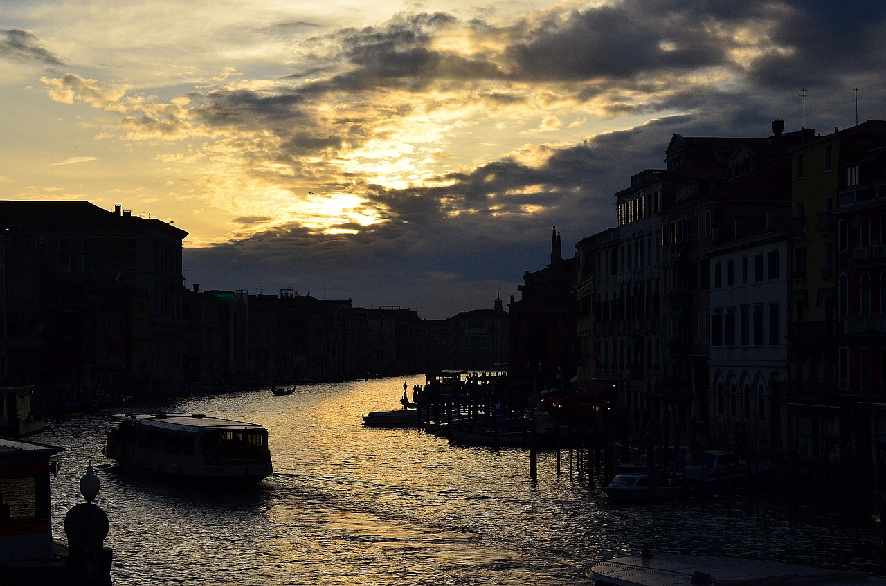 sunset venice channel free photo