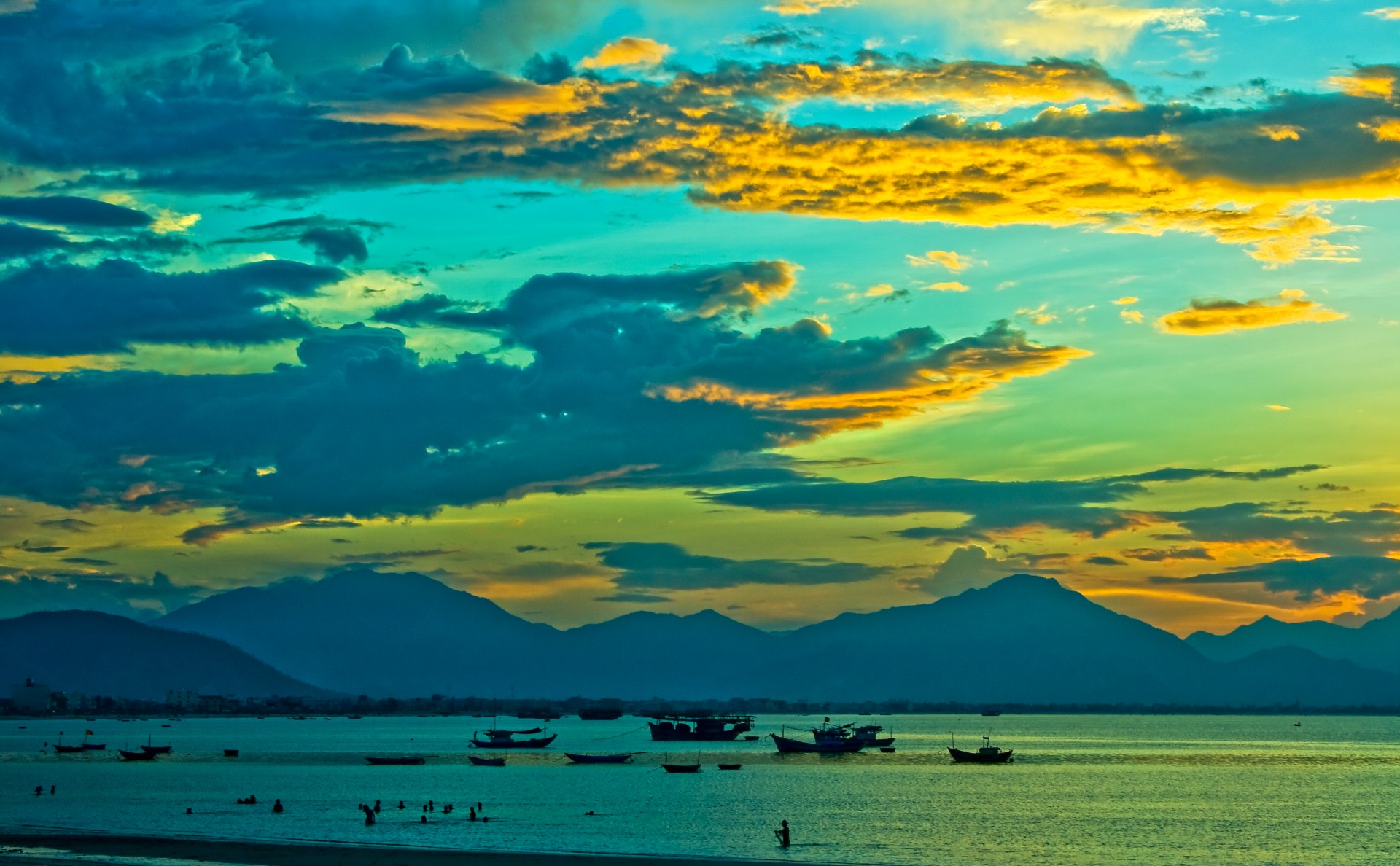 sunset amateurpic da nang free photo