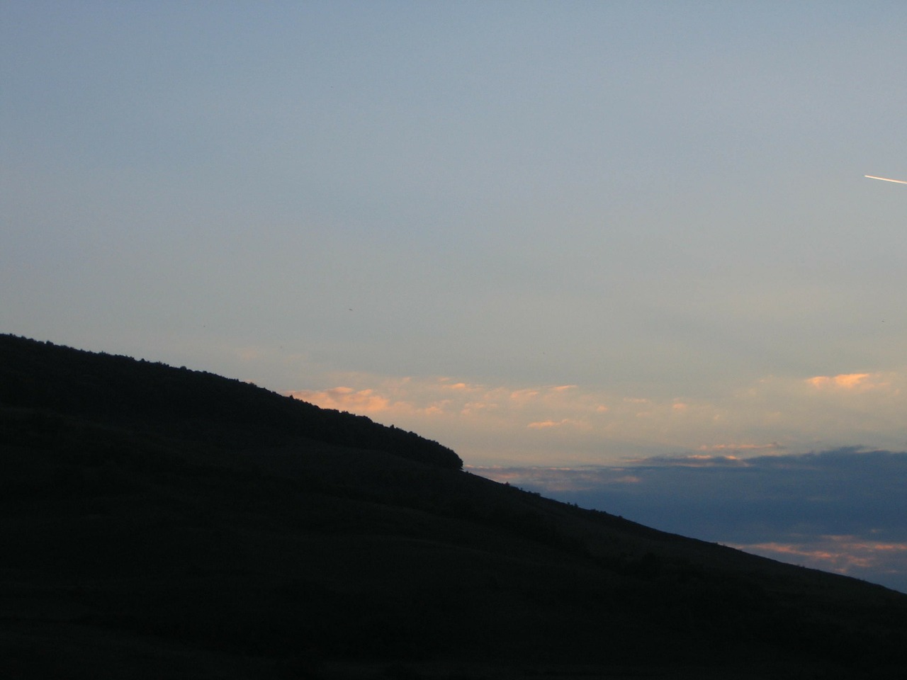 sunset mountain clouds free photo