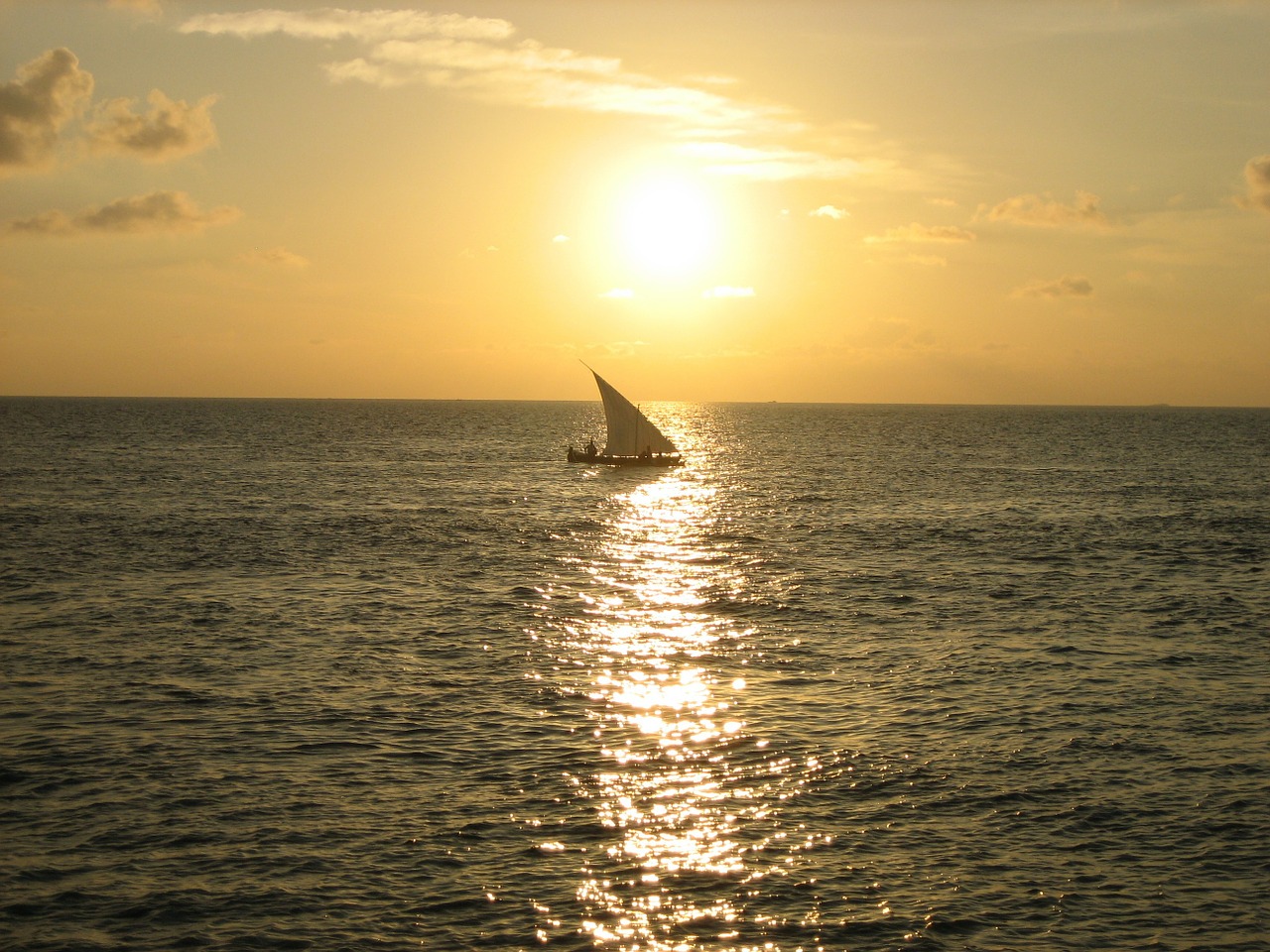 sunset sailing boat maldives free photo