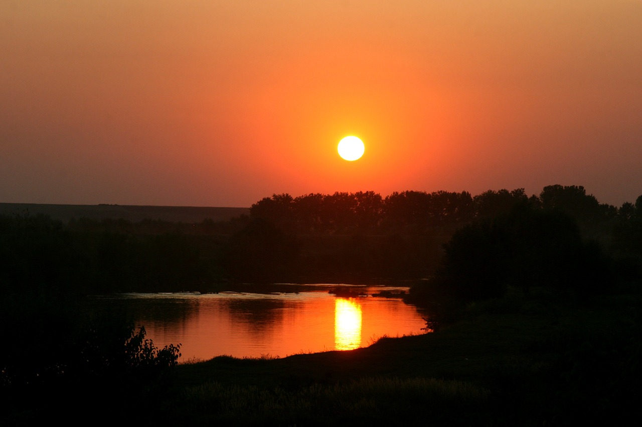 sunset sun cloud free photo