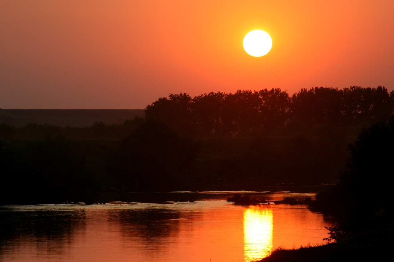 sunset sun cloud free photo