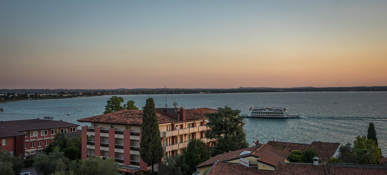 sunset lake garda italy free photo