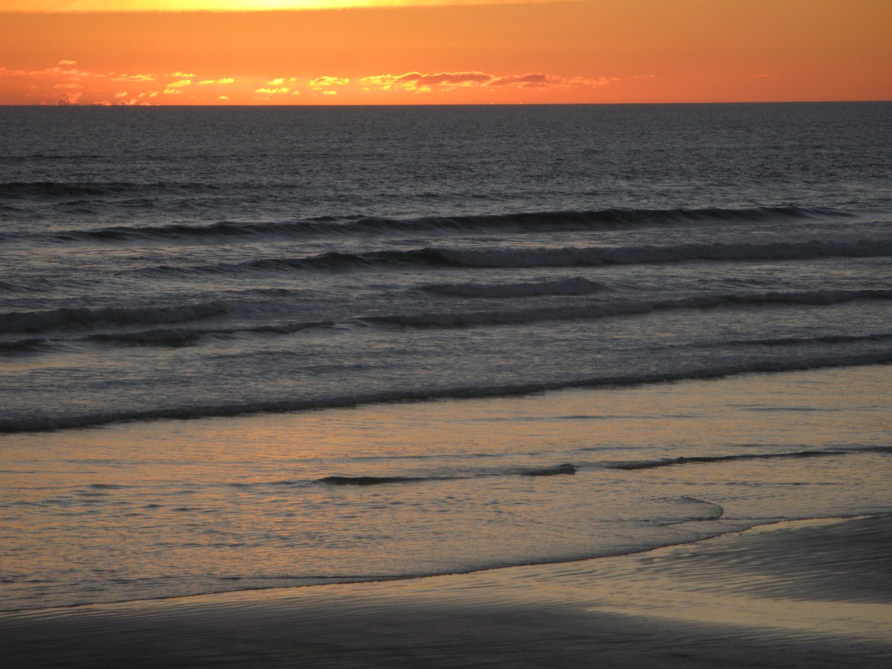 sunset ninety mile beach beach free photo