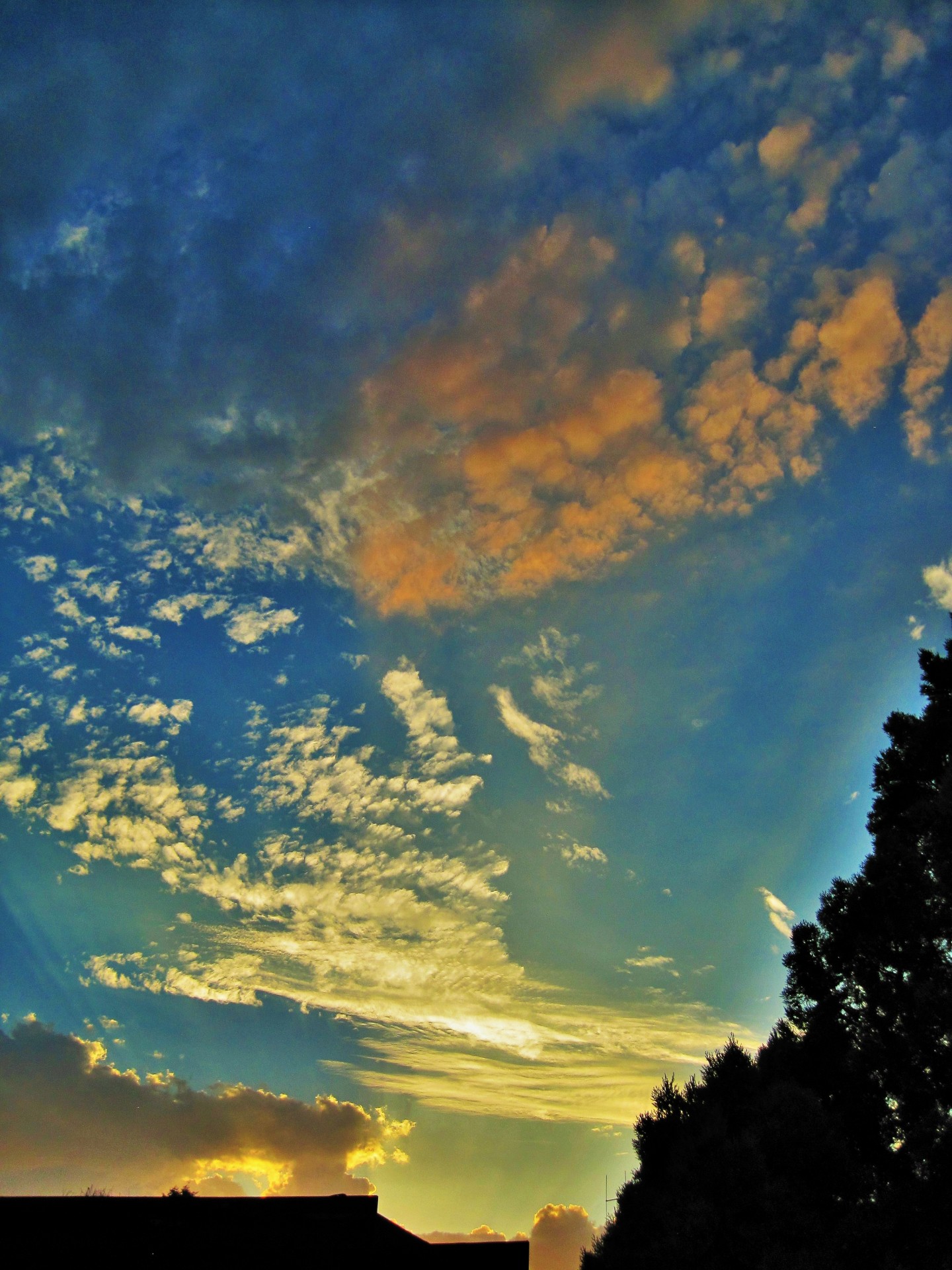 sky blue clouds free photo