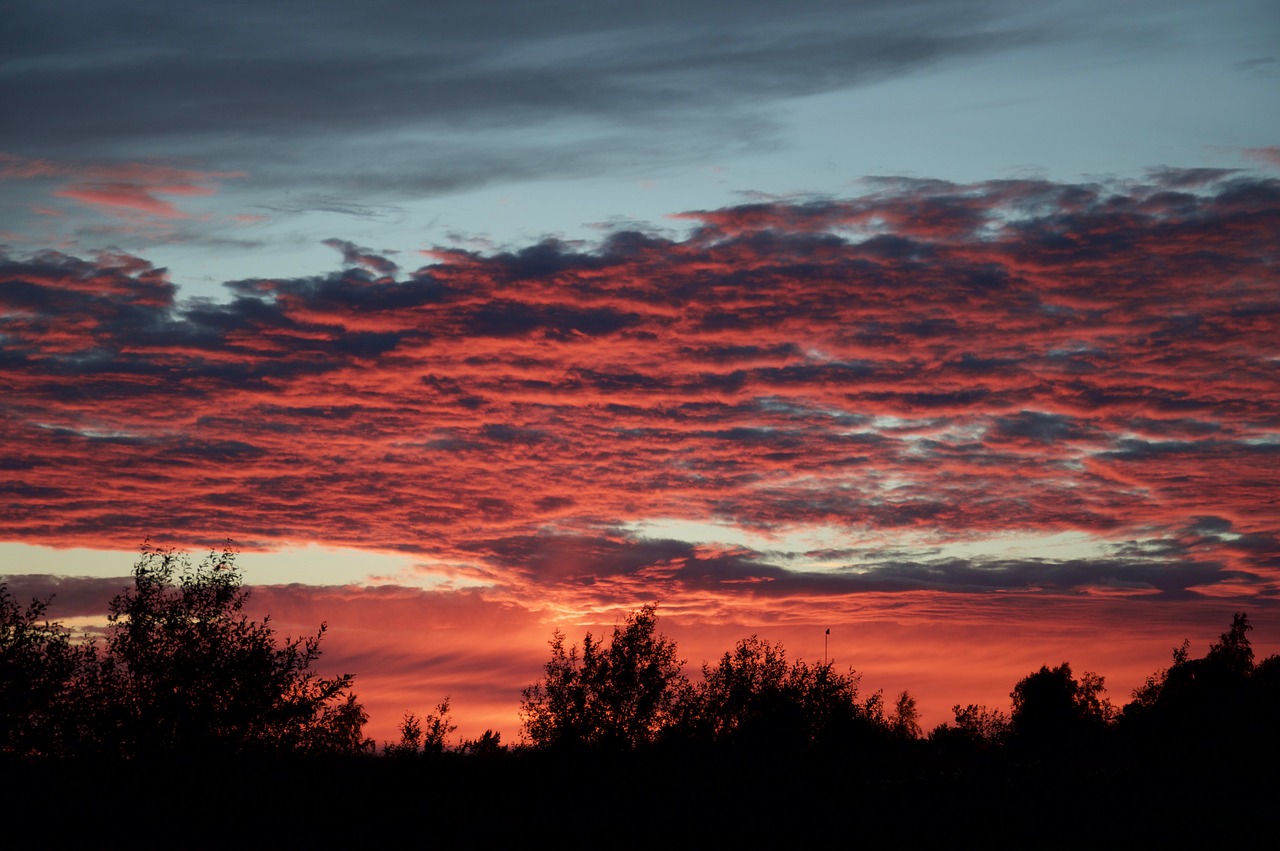 sunset glow twilight the clouds free photo