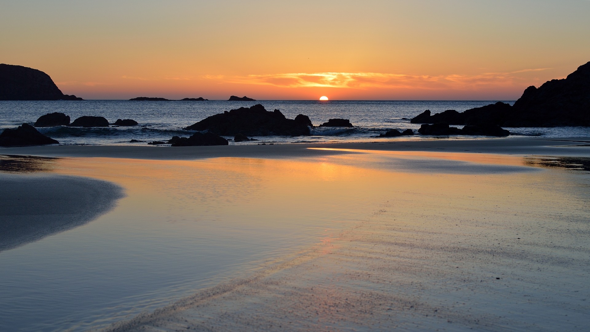 pantin beach sunset free photo