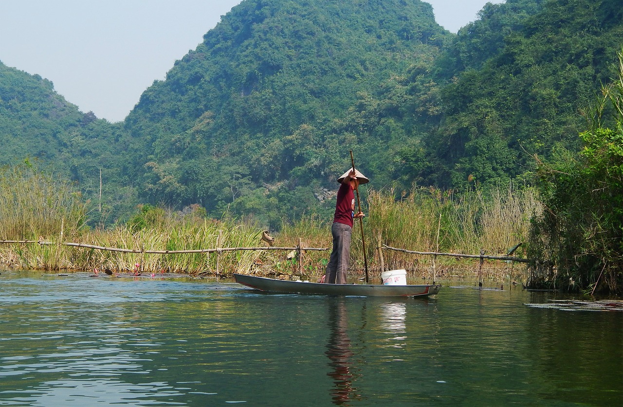suoiyen river vietnam free photo