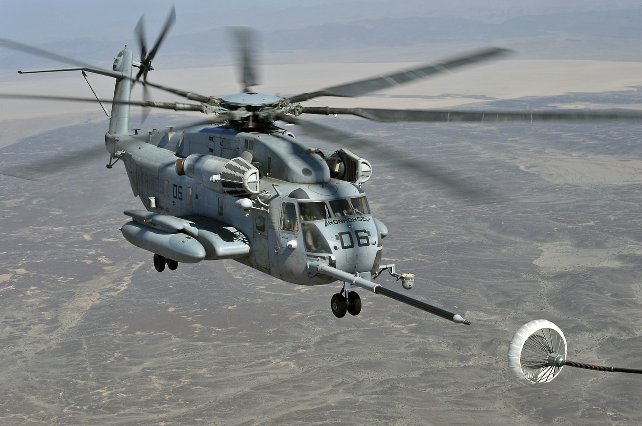 super stallion helicopter refueling in flight military free photo
