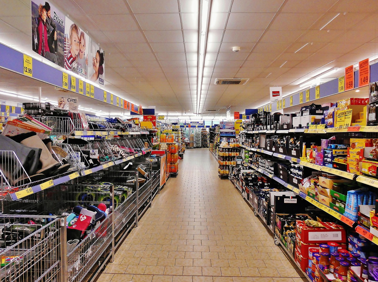 supermarket shelves shopping free photo