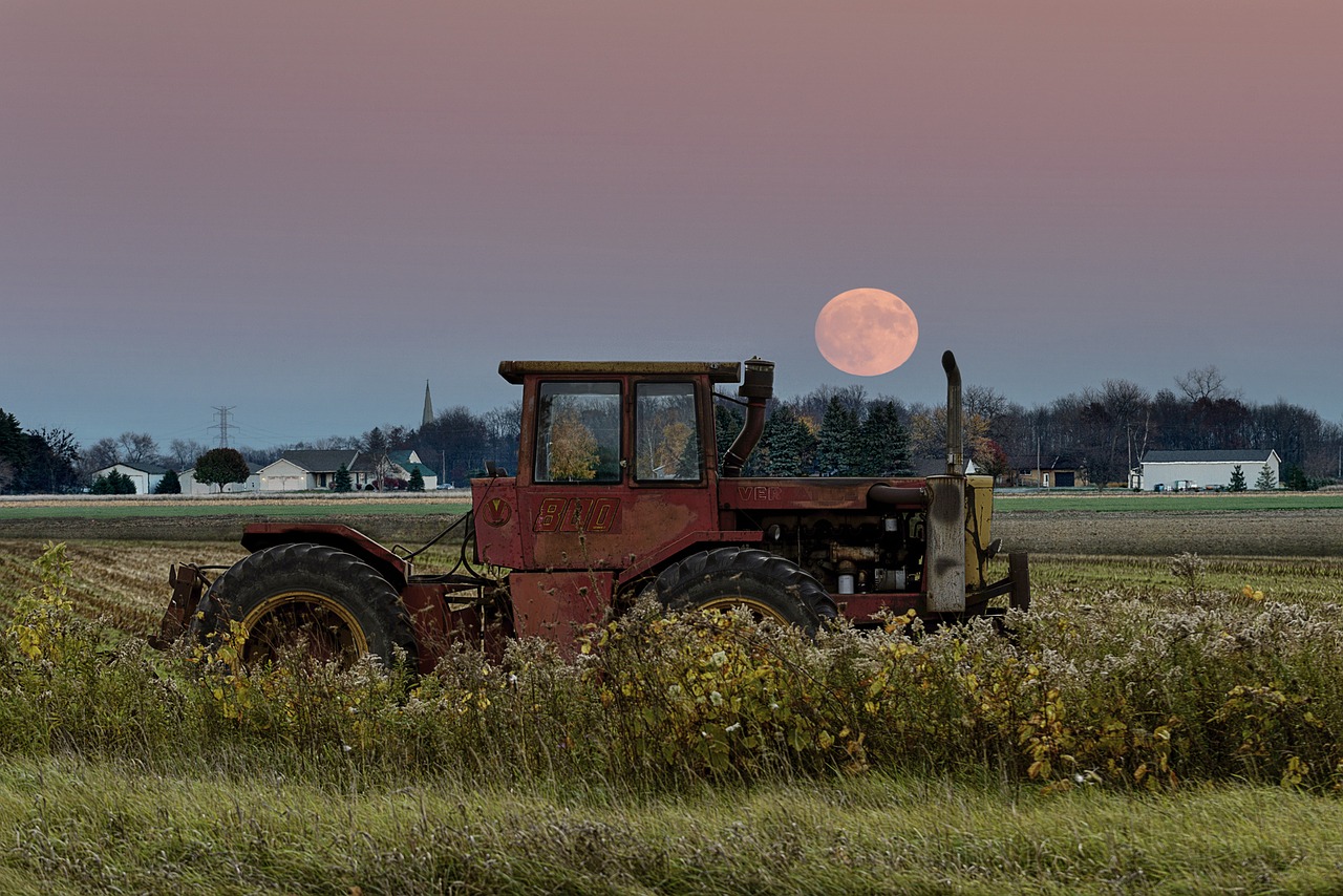 supermoon tractor field free photo