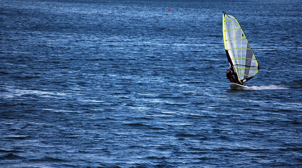 surf lake forggensee wind surfing free photo
