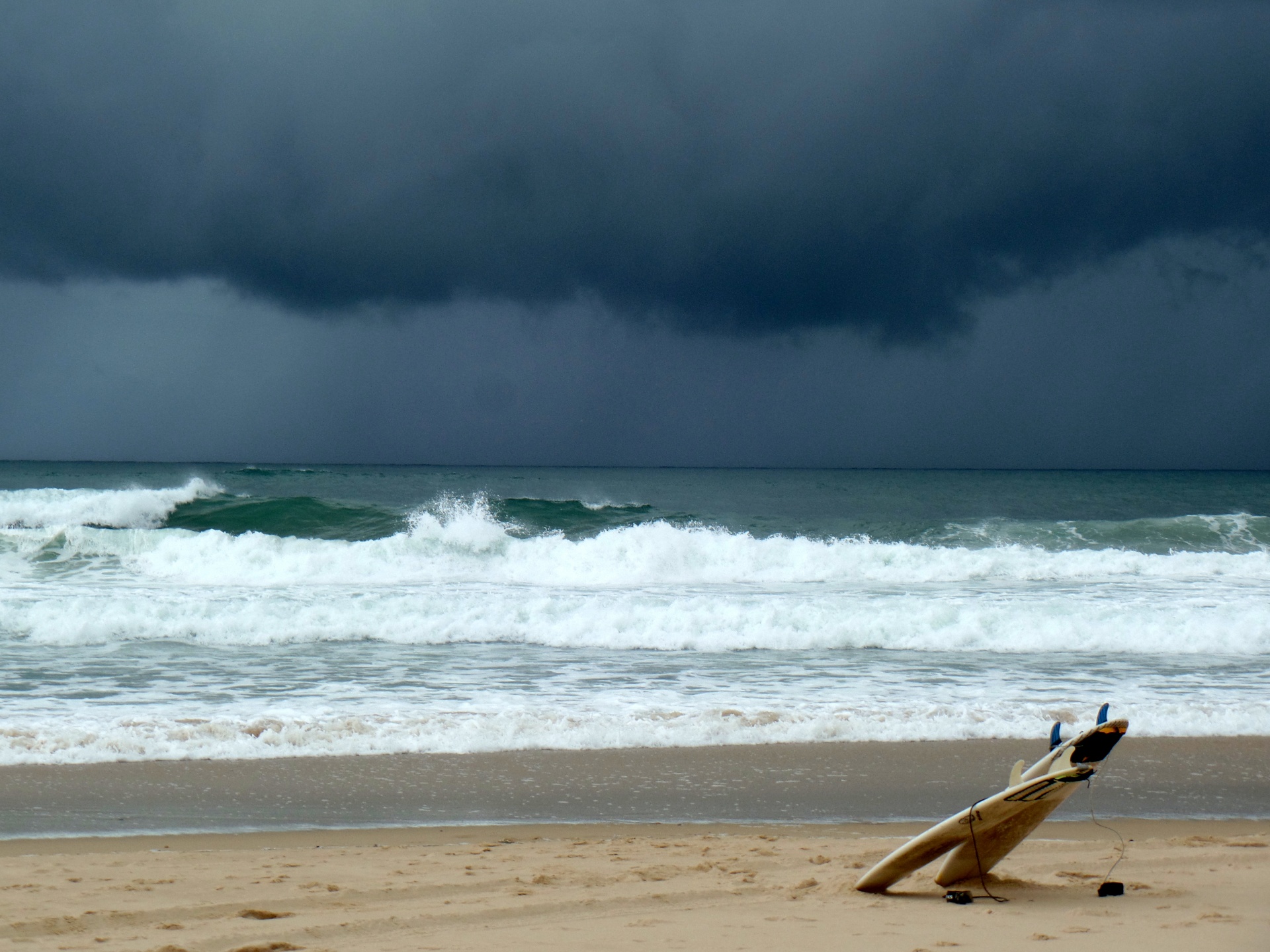 sea ocean surfboards free photo